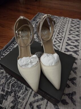 Vince Camuto Women's Cream Pointed-Toe Ankle-Strap Heels